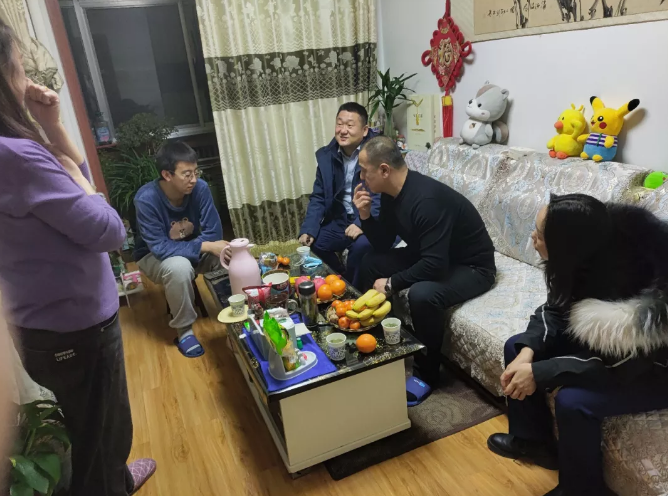 星空网站网页版页面入口-星空(中国)
产业开发板块深入开展员工家访活动(图2)
