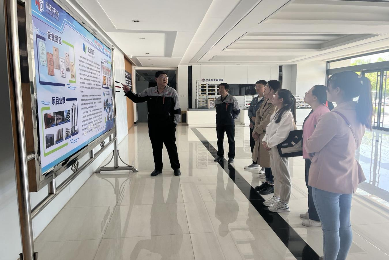 星空网站网页版页面入口-星空(中国)
开展新员工入职培训(图3)